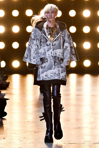 Look 56